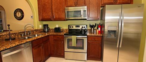 Villa, 3 Bedrooms | Private kitchen