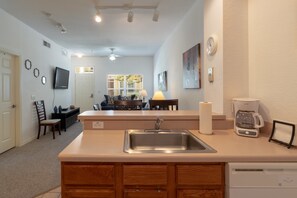 聯排別墅, 3 間臥室 | 私人小型廚房 | 洗碗機、鍋具/餐盤/廚房用品