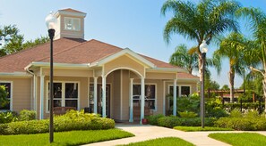 Townhome, 4 Bedrooms | Front of property