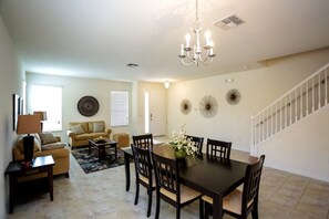House, 6 Bedrooms | In-room dining - Bella Vida 220 (Kissimmee)