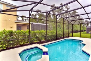 House, 6 Bedrooms | Indoor pool