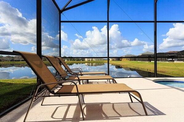 House, 4 Bedrooms | Sun deck