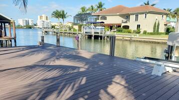 House, 3 Bedrooms | Dock