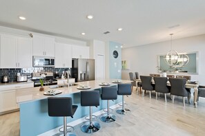 Townhome, 4 Bedrooms | In-room dining