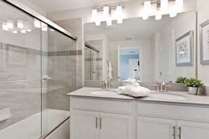 Casa de ciudad, 4 habitaciones | Baño