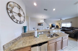 Townhome, 5 Bedrooms | Private kitchen | Cookware/dishes/utensils