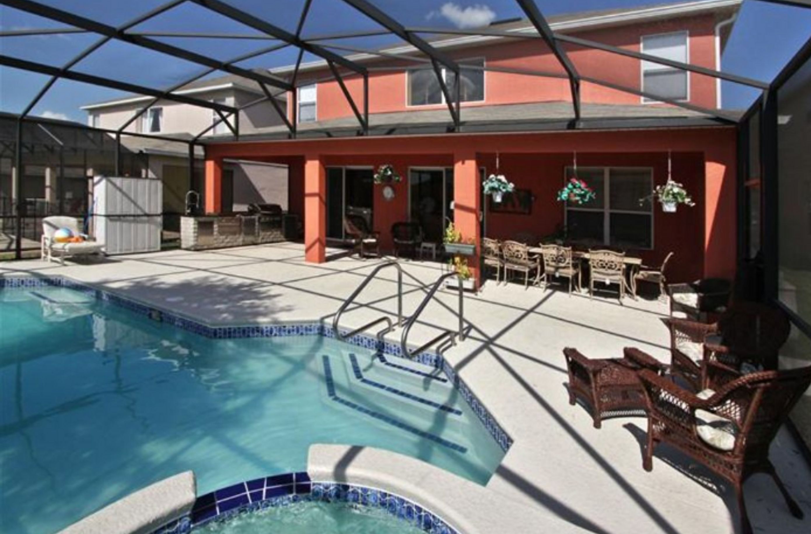 Hus, flere senger | Utendørsbasseng