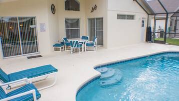 House, 4 Bedrooms | Sundeck