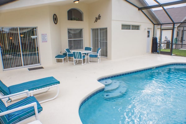 House, 4 Bedrooms | Sun deck