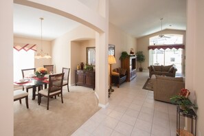 In-room dining - The Hamlet at Westhaven 238 (Davenport)
