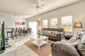 House, 4 Bedrooms | Living area | Flat-screen TV - Encantada Resort 3012 (Kissimmee)