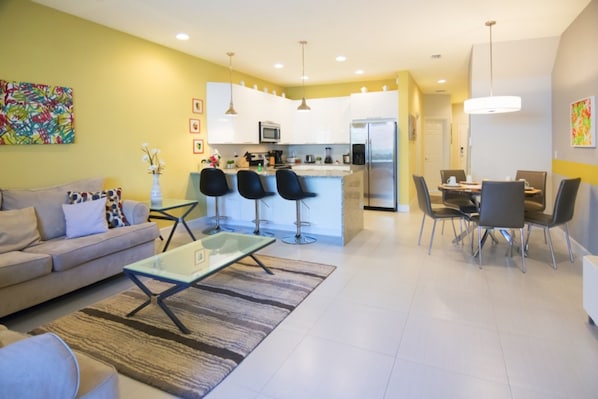Townhome, 3 Bedrooms | In-room dining