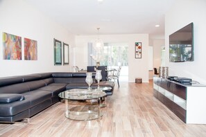 House, 4 Bedrooms | Living area | TV - Crystal Cove 919 (Kissimmee)