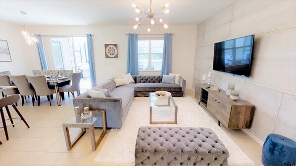 Casa, 6 camere da letto | Area soggiorno | TV a schermo piatto, console per videogiochi, tavolo da calcetto