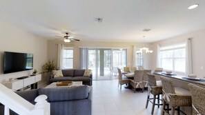 Casa, letti multipli | 8 camere, ferro/asse da stiro, Wi-Fi gratuito