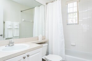 Villa, 3 Bedrooms | Bathroom