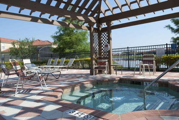 Townhome, 4 Bedrooms | Outdoor spa tub