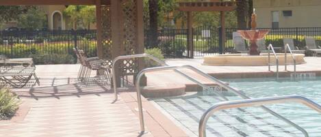 Townhouse, 4 kamar tidur | Kolam renang outdoor