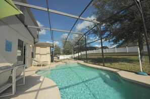 House, 5 Bedrooms | Indoor pool