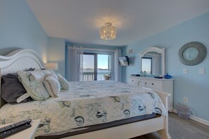 Condo, 2 phòng ngủ | 2 phòng ngủ, bàn ủi/dụng cụ ủi quần áo