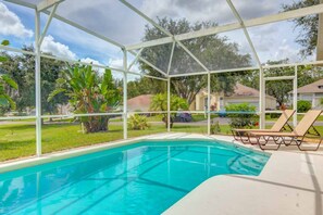 Outdoor pool - Southern Dunes 1662 (Haines City)