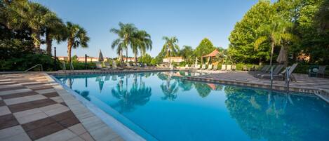 Maison mitoyenne, 3 chambres | Piscine extérieure