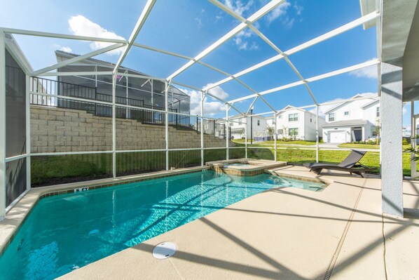 House, 6 Bedrooms | Outdoor pool