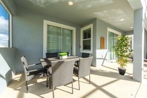Casa, 6 habitaciones | Terraza o patio