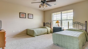 Condo, 3 Bedrooms