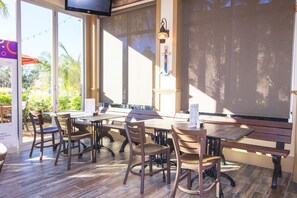Stadtwohnung, 5 Schlafzimmer | Café