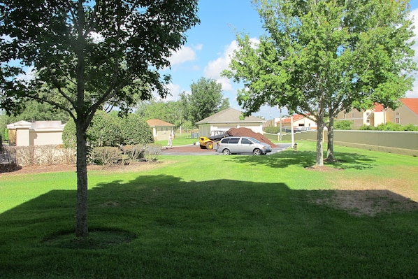 Condo, 3 Bedrooms | Property grounds