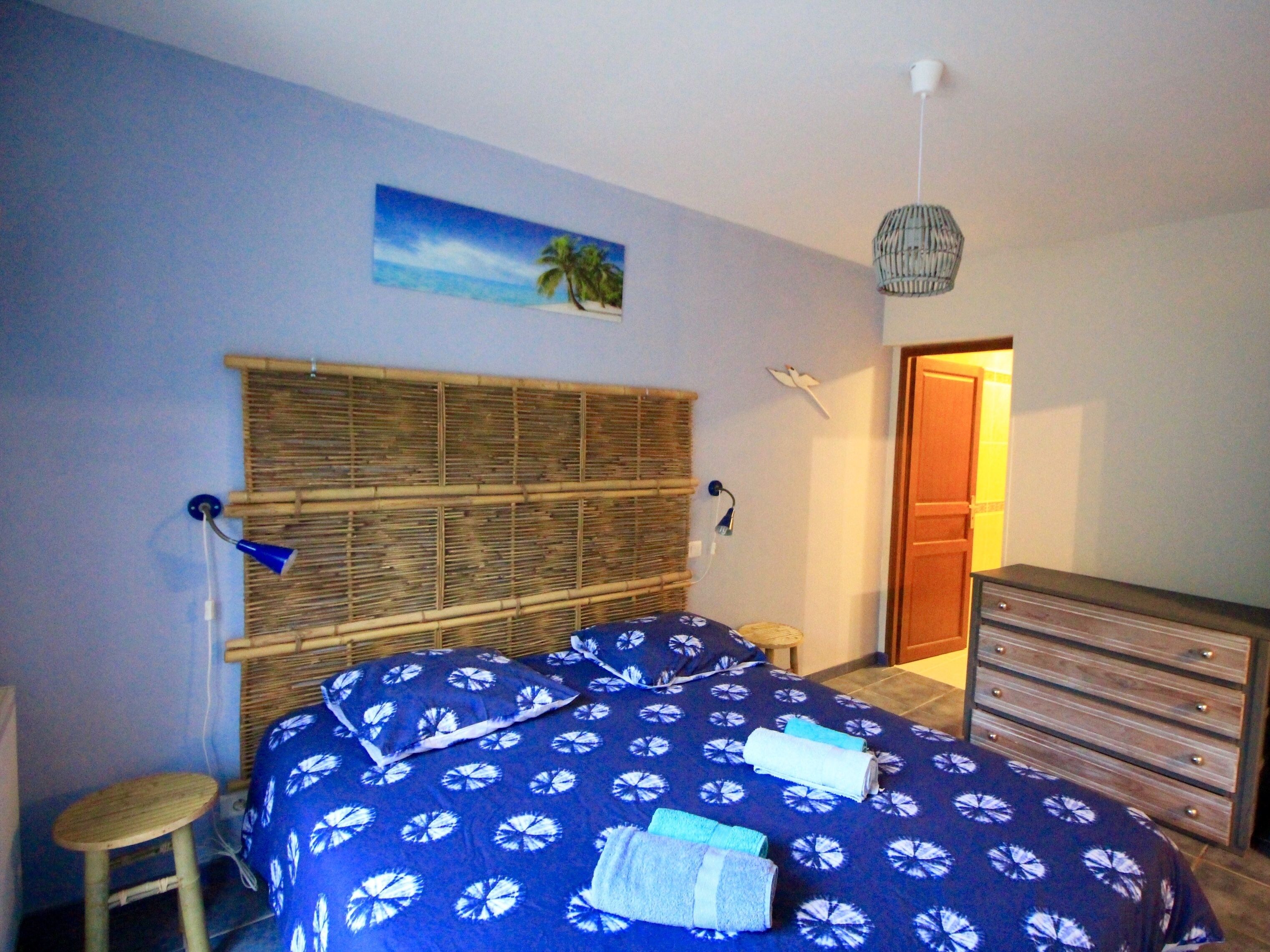 Cottage 4/6 people cozy, in a pretty park with swimming pool near Sarlat