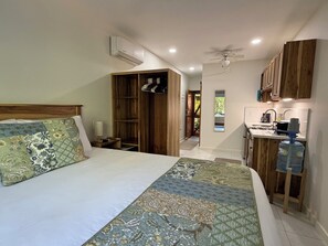 In-room safe, desk, free WiFi, bed sheets