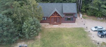 Wunderschönes Chalet in der Nähe von Whiteface Skifahren, Wandern, Angeln & ADK Wildlife Refuge