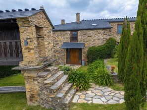 Suite, Accessible, Valley View (El Jardín) | View from room - Complejo Rural Lar de Vies (A Pontenova)