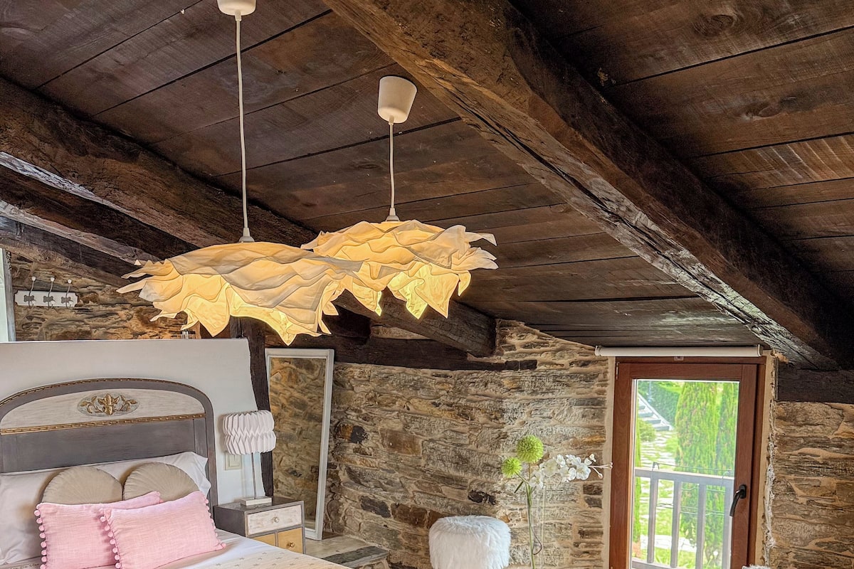 Suite, uitzicht op vallei (El Cabozo) | 1 slaapkamer, luxe beddengoed, individueel gedecoreerd, een bureau