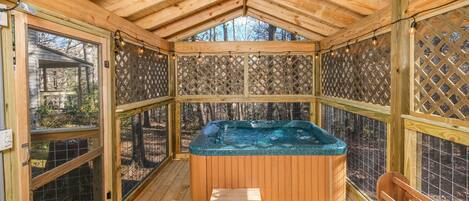 مغطس سبا داخلي