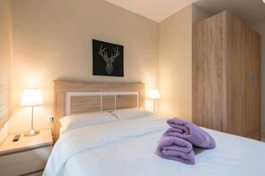 1 bedroom, in-room safe, WiFi, bed sheets