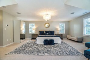 5 habitaciones, escritorio, tabla de planchar con plancha y wifi 