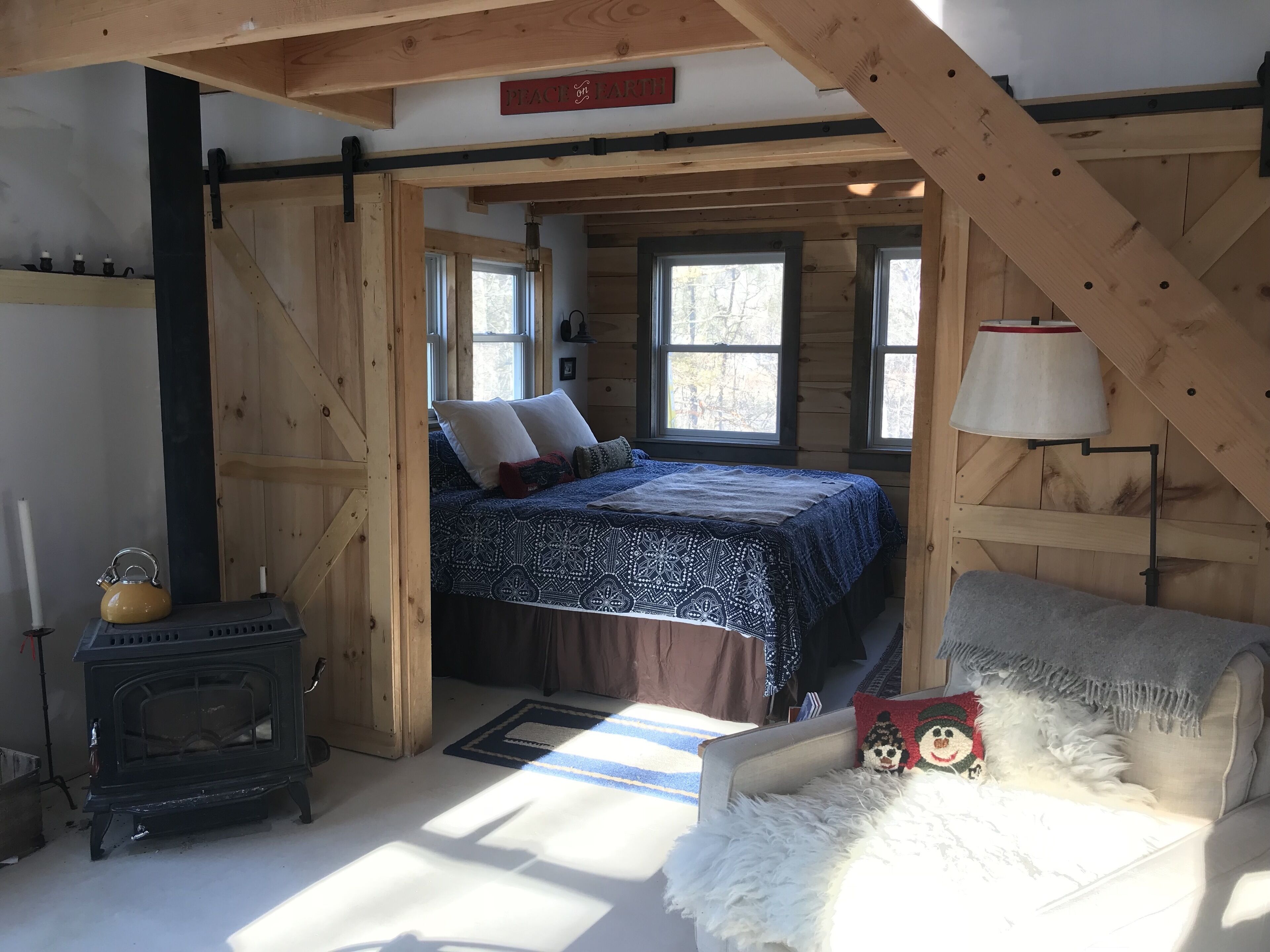 Waterfront cottage with deep water dock, ocean front.