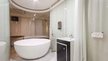 Party Room (B1) | Deep-soaking bathtub