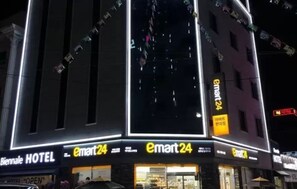 Front of property - Biennale Hotel (Gwangju)