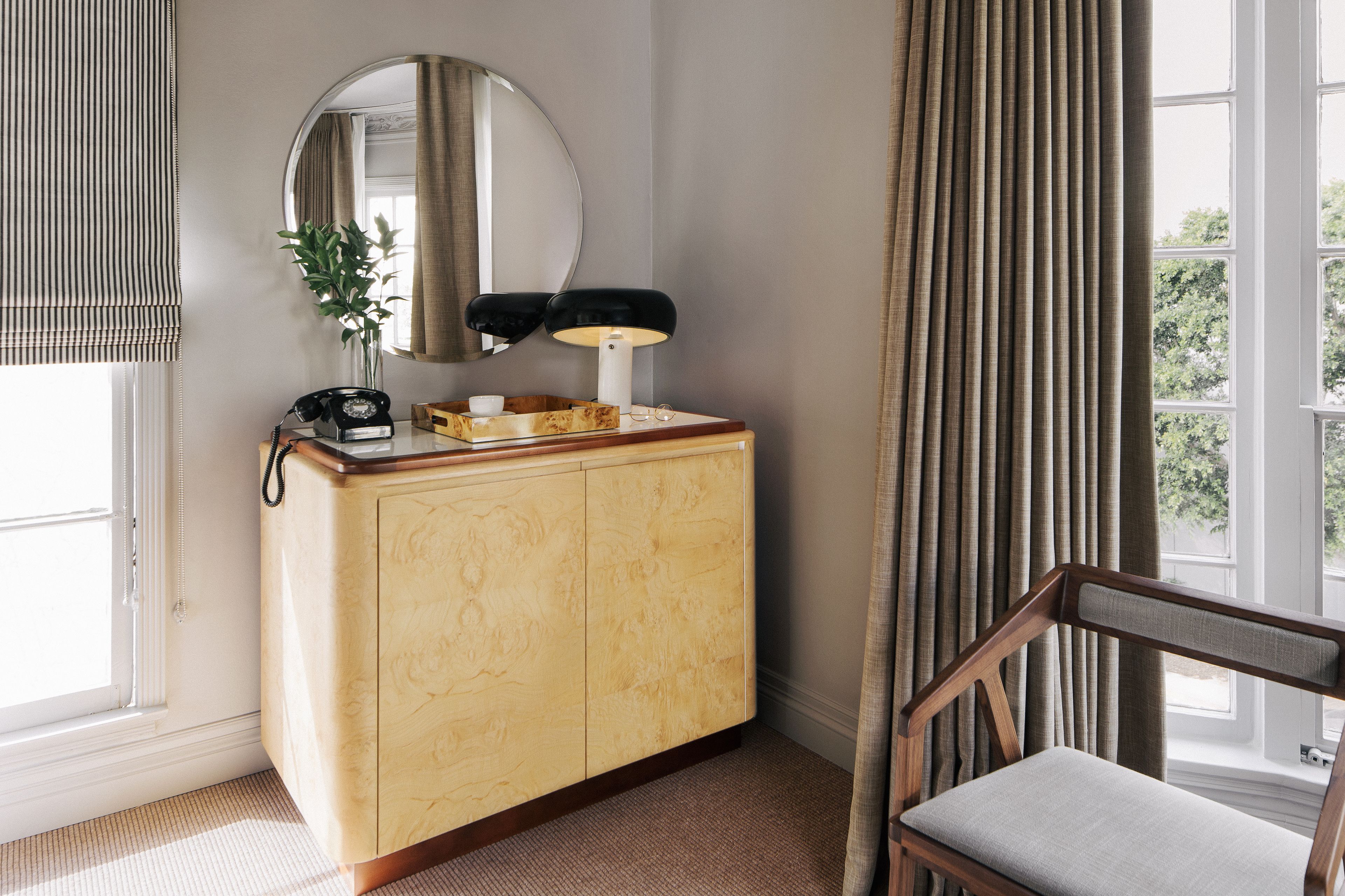 premium bedding, pillow-top beds, minibar, in-room safe