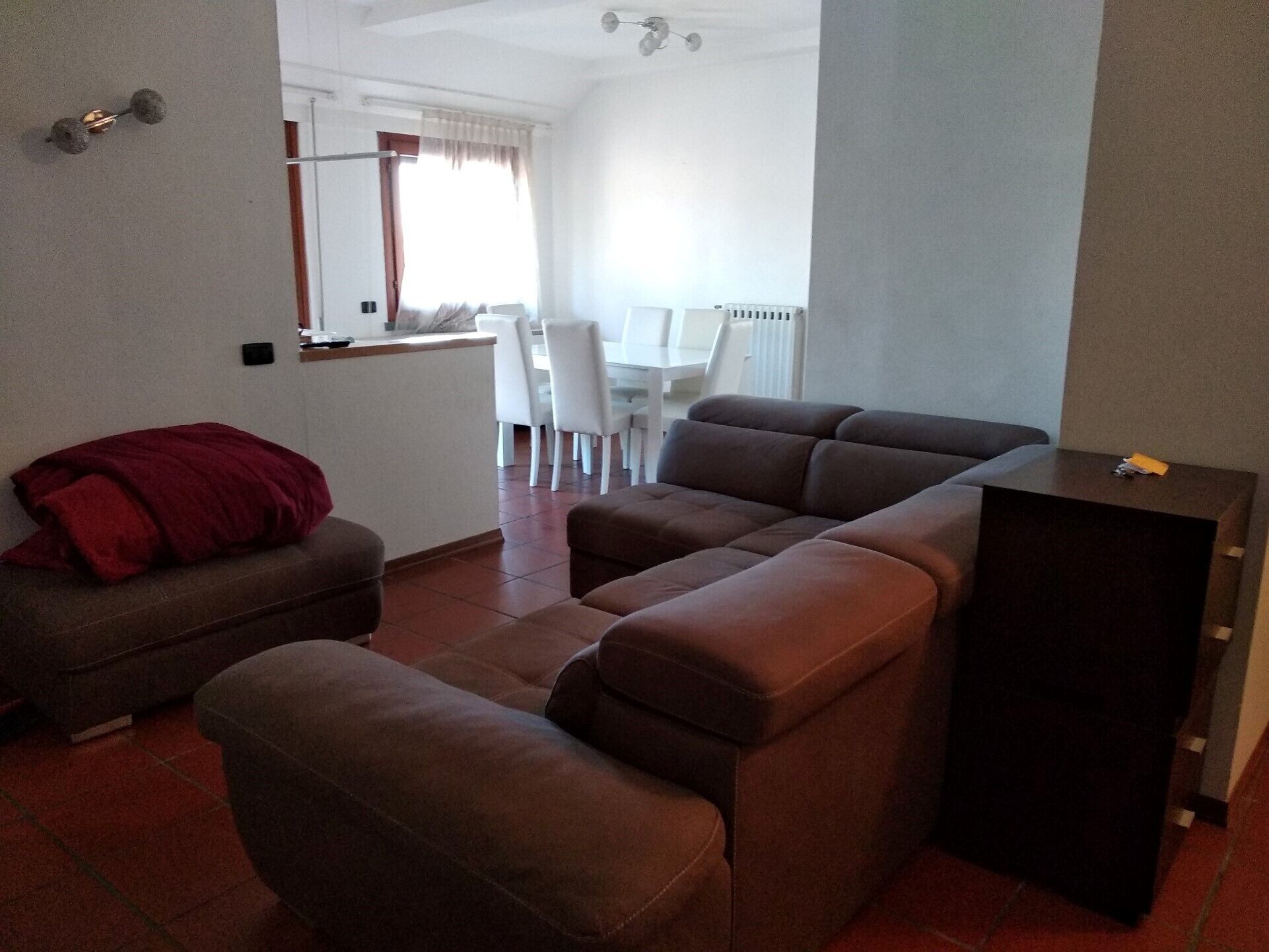 Full appartment very close to centre town in a silent and nice area.