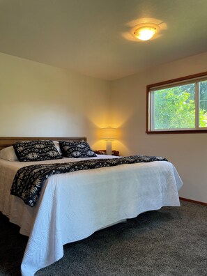 3 Schlafzimmer, Bügeleisen/Bügelbrett, Reisekinderbett, WLAN