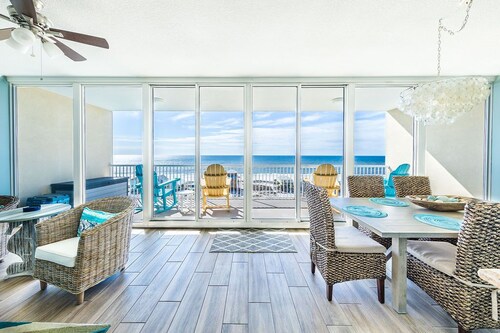 NEWLY REMODELED! Stunning views!