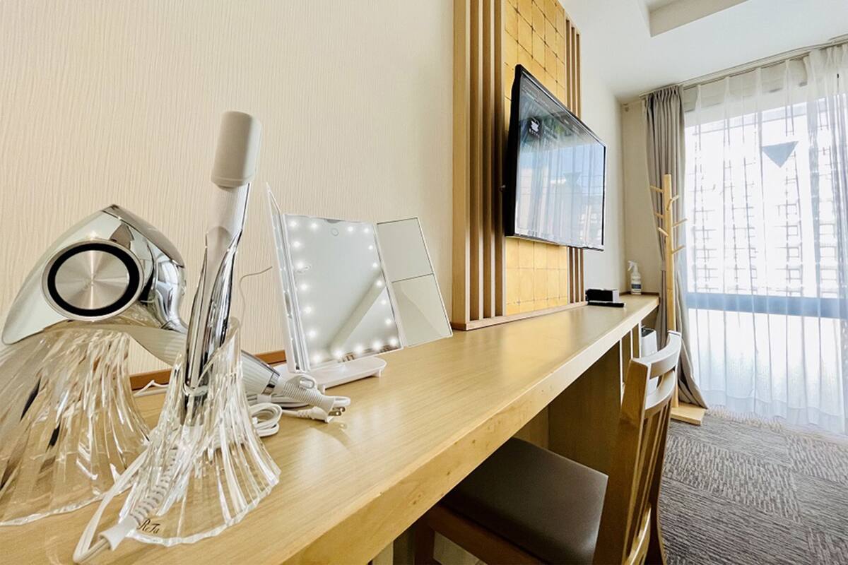 ห้องทวิน, ปลอดบุหรี่ (w/ beauty dryer) | เครื่องนอนระดับพรีเมียม, เตียง Select Comfort, ตู้นิรภัยในห้องพัก