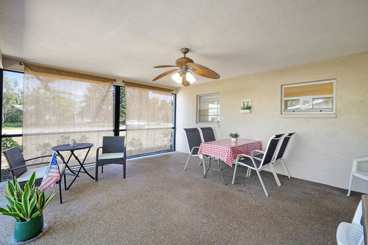 Photo 17 of Excellent location ~ 1.5 miles to the beach ~ 3bed/2bath house w/fenced backyard