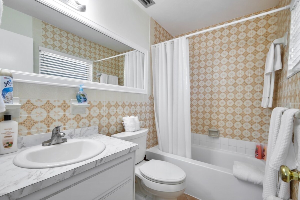 Photo 11 of Excellent location ~ 1.5 miles to the beach ~ 3bed/2bath house w/fenced backyard