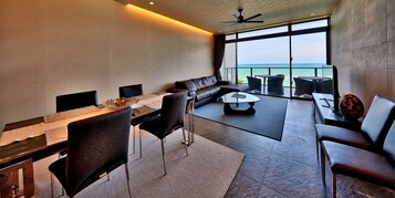 Modern Suite, Ocean View, 3F [N] | Hypo-allergenic bedding, blackout drapes, soundproofing, free WiFi